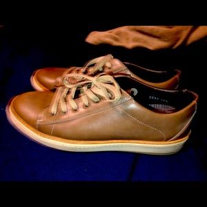 To boot New York Adam Derrick caramel/cognac men’s 10.5. Like new retail $300